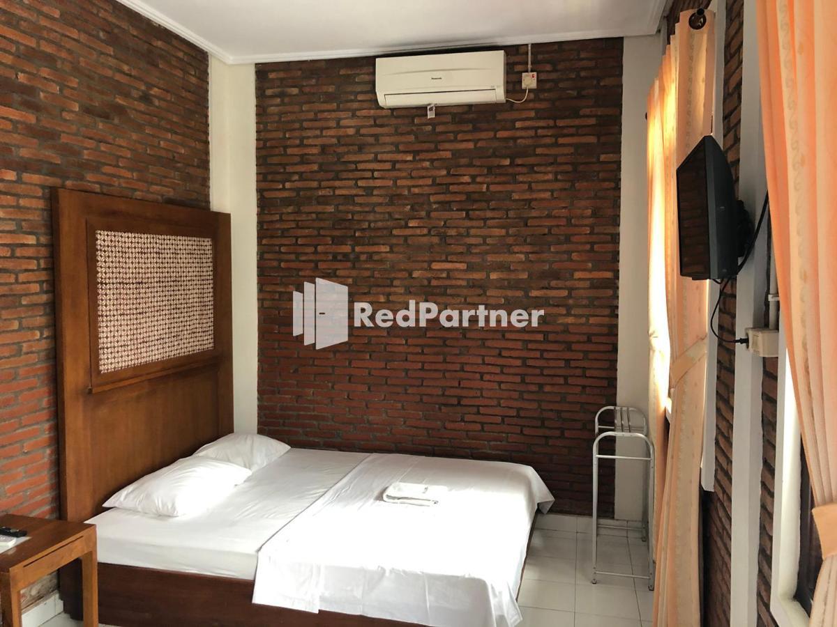 Rifka Annisa Guesthouse Syariah Redpartner Yogyakarta Esterno foto